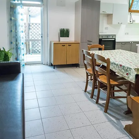 Se009 - Senigallia, Trilocale Sul Mare Con Spiaggia * Senigallia